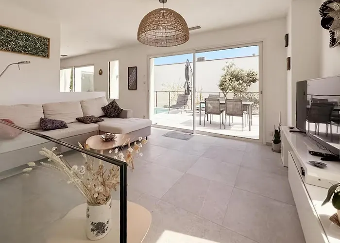 Maison Piscine * Nîmes